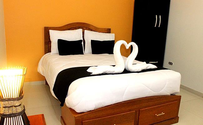 Hostal Universal Huaraz Esterno foto